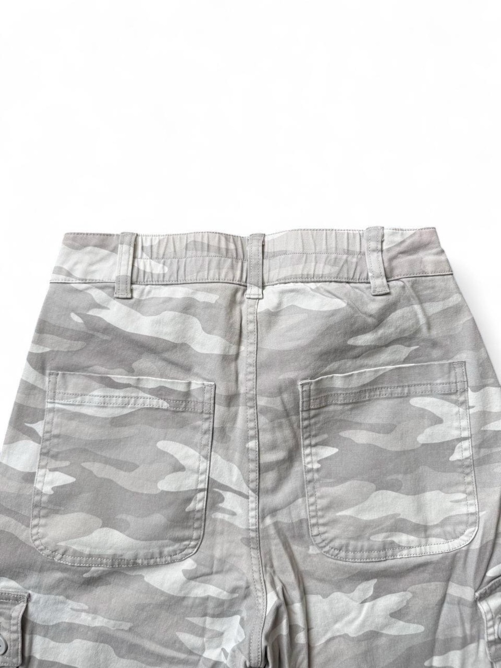 Wild Fable Camo Cargo Pants Women’s XS Gray Utility Straight Leg - Picture 5 of 5
